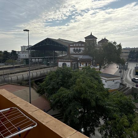 Piso De 3 Dormitorios Con Garaje Jerez de la Frontera Exterior photo