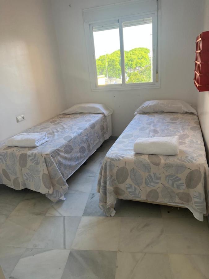 Piso De 3 Dormitorios Con Garaje Jerez de la Frontera Exterior photo